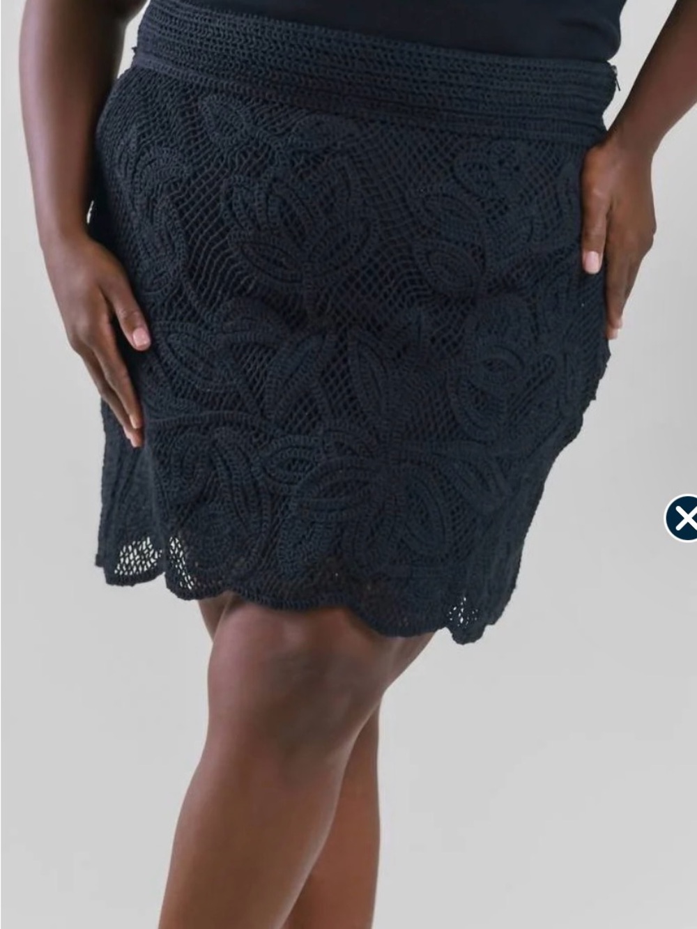 Brand New With Tags! ✨ Skies Are Blue Curvy Floral Crochet Mini Skirt